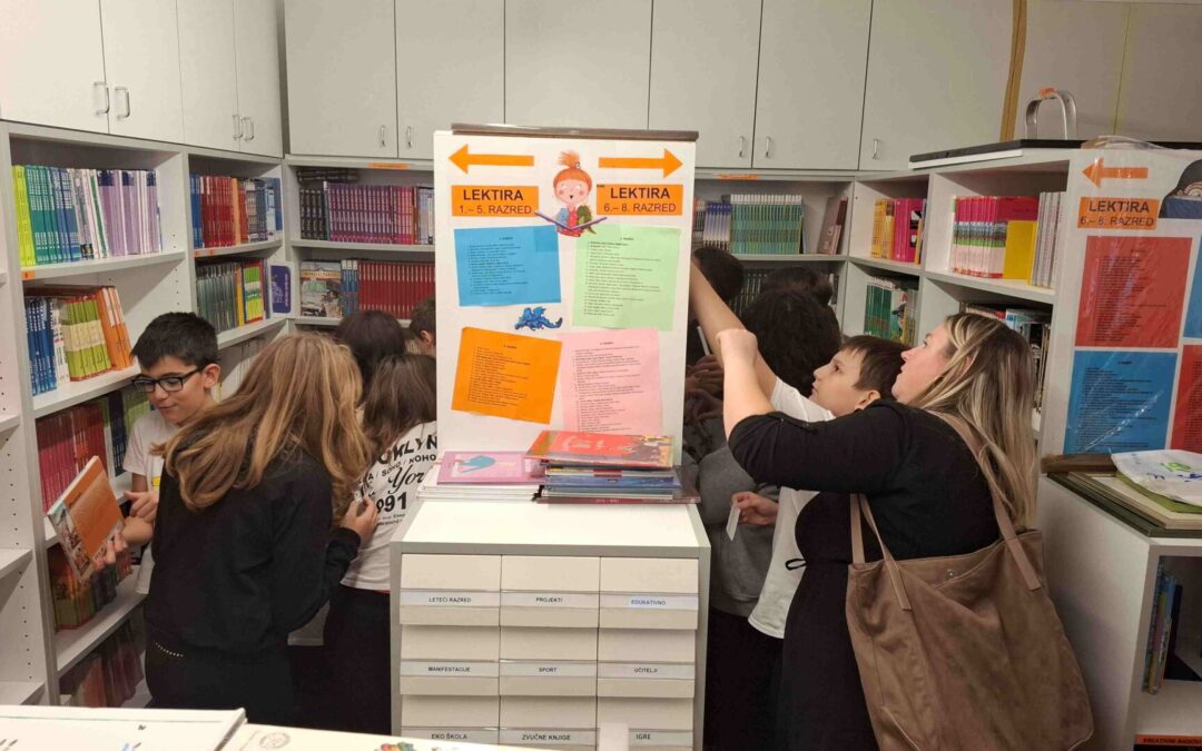 U potrazi za knjižničnom građom u školskoj knjižnici