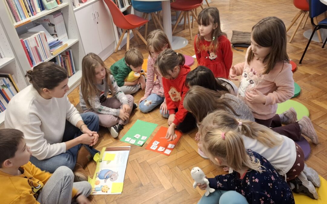 Prvi razredi čitaju priče koje pomažu djeci