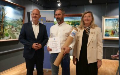 Učitelj Neven Hrupec primio nagradu za najboljeg učitelja Škole